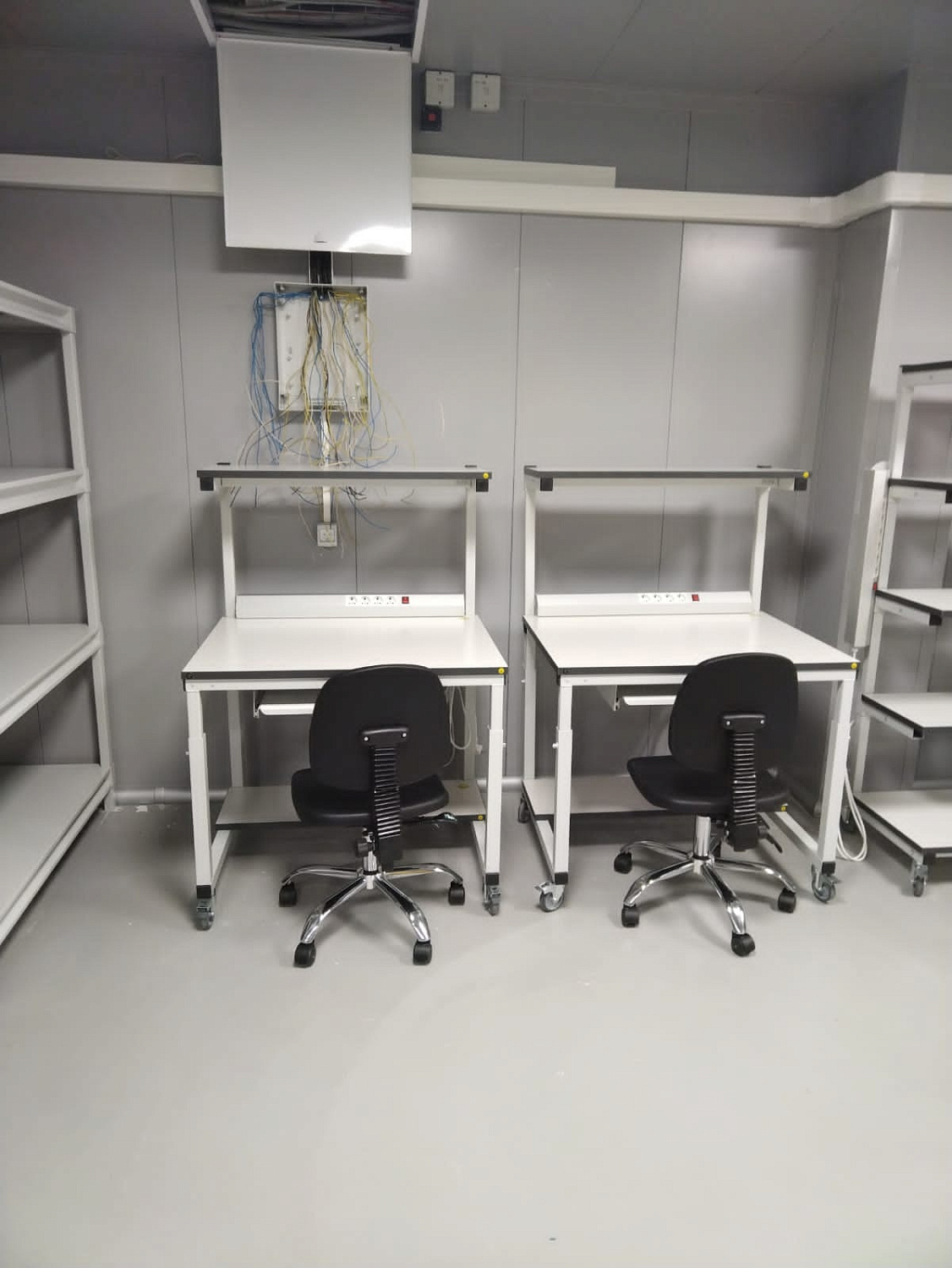 Стол мобильный компьютерный СМК