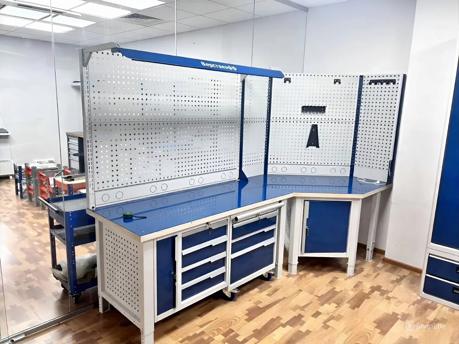 CTR 1402.S7L6.4 Верстак слесарный 1055x1393x743 мм