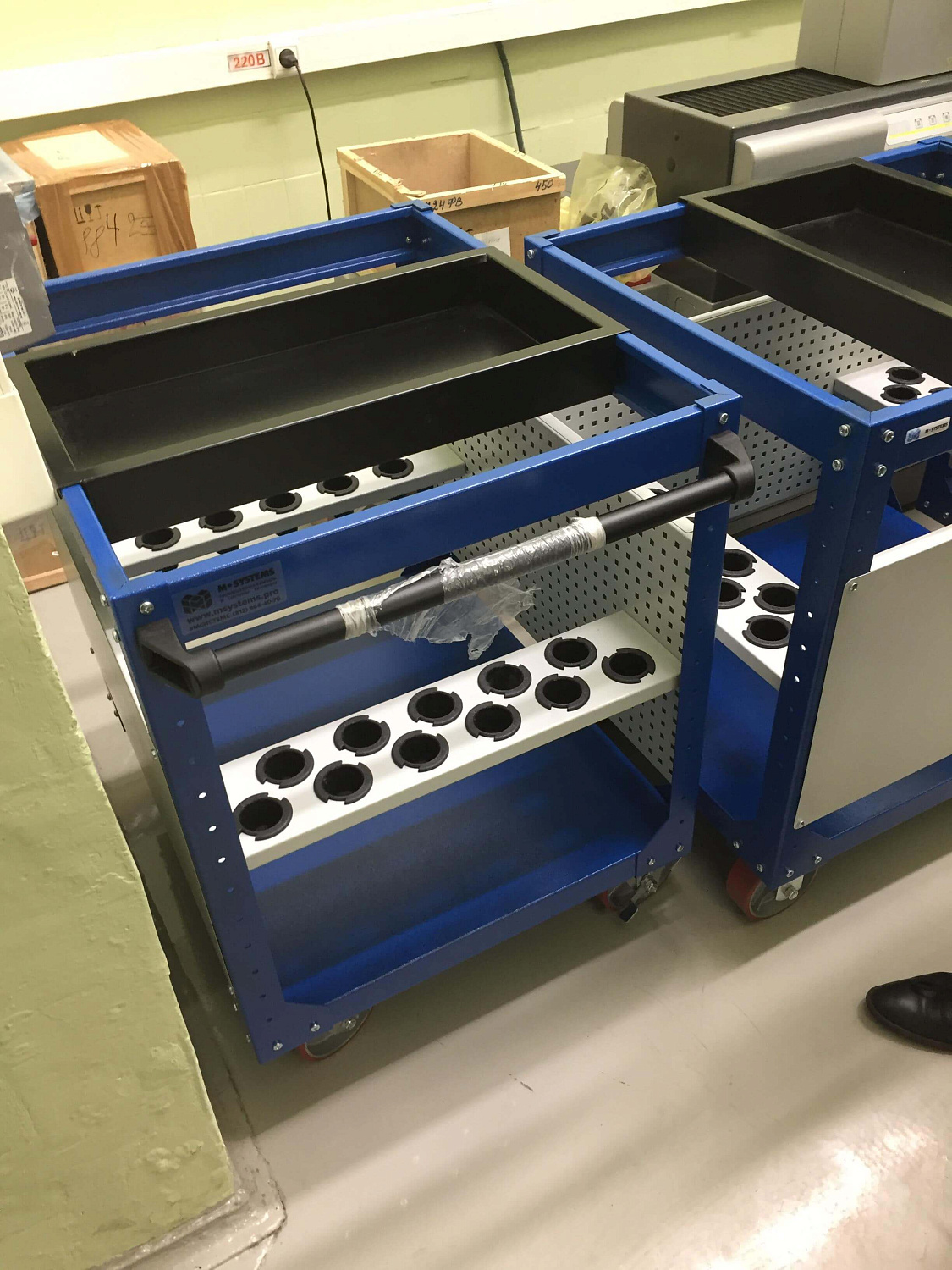 Корпус тележки для инструмента к станкам с ЧПУ CAR-TOOL XM